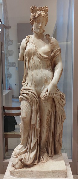 Ἀ&phi;&rho;&omicron;&delta;ί&tau;&eta;