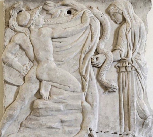 Ἰά&sigma;&omega;&nu;, &Mu;ή&delta;&epsilon;&iota;&alpha;, &kappa;&alpha;ὶ &Kappa;&omicron;&lambda;&chi;&iota;&kappa;ὸ&sigmaf; &Delta;&rho;ά&kappa;&omega;&nu;