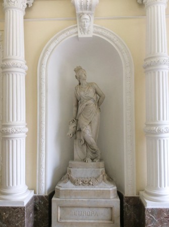 Ἄ&gamma;&alpha;&lambda;&mu;&alpha; &tau;ῆ&sigmaf; &Epsilon;ὐ&rho;ώ&pi;&eta;&sigmaf;, &Mu;ά&lambda;&tau;&alpha;