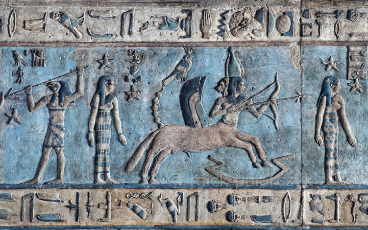 &Tau;&omicron;&xi;ό&tau;&eta;&sigmaf;, &alpha;ἰ&gamma;&upsilon;&pi;&tau;&iota;&alpha;&kappa;ὴ ἀ&pi;&epsilon;&iota;&kappa;ό&nu;&iota;&sigma;&eta;, &Delta;ά&nu;&delta;&eta;&rho;&alpha;