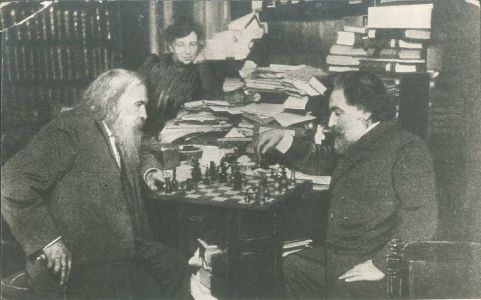 &Mu;&epsilon;&nu;&tau;&epsilon;&lambda;έ&gamma;&epsilon;&iota;&phi;, &Kappa;&omicron;&upsilon;&gamma;&iota;&omicron;&upsilon;&mu;&tau;&zeta;ῆ&sigmaf;, &pi;&alpha;ί&zeta;&omicron;&upsilon;&nu; &sigma;&kappa;ά&kappa;&iota;