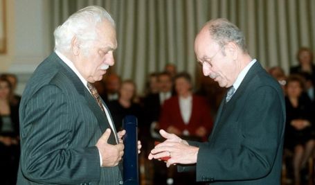 &Beta;ί&kappa;&tau;&omega;&rho;&alpha;&sigmaf; &Sigma;&alpha;&rho;&iota;&gamma;&iota;&alpha;&nu;&nu;ί&delta;&eta;&sigmaf;